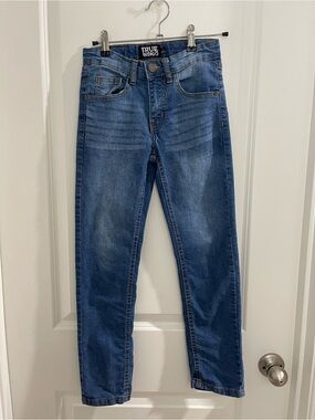 Indigo Slim Straight Men's Jeans in Medium Blue Wash